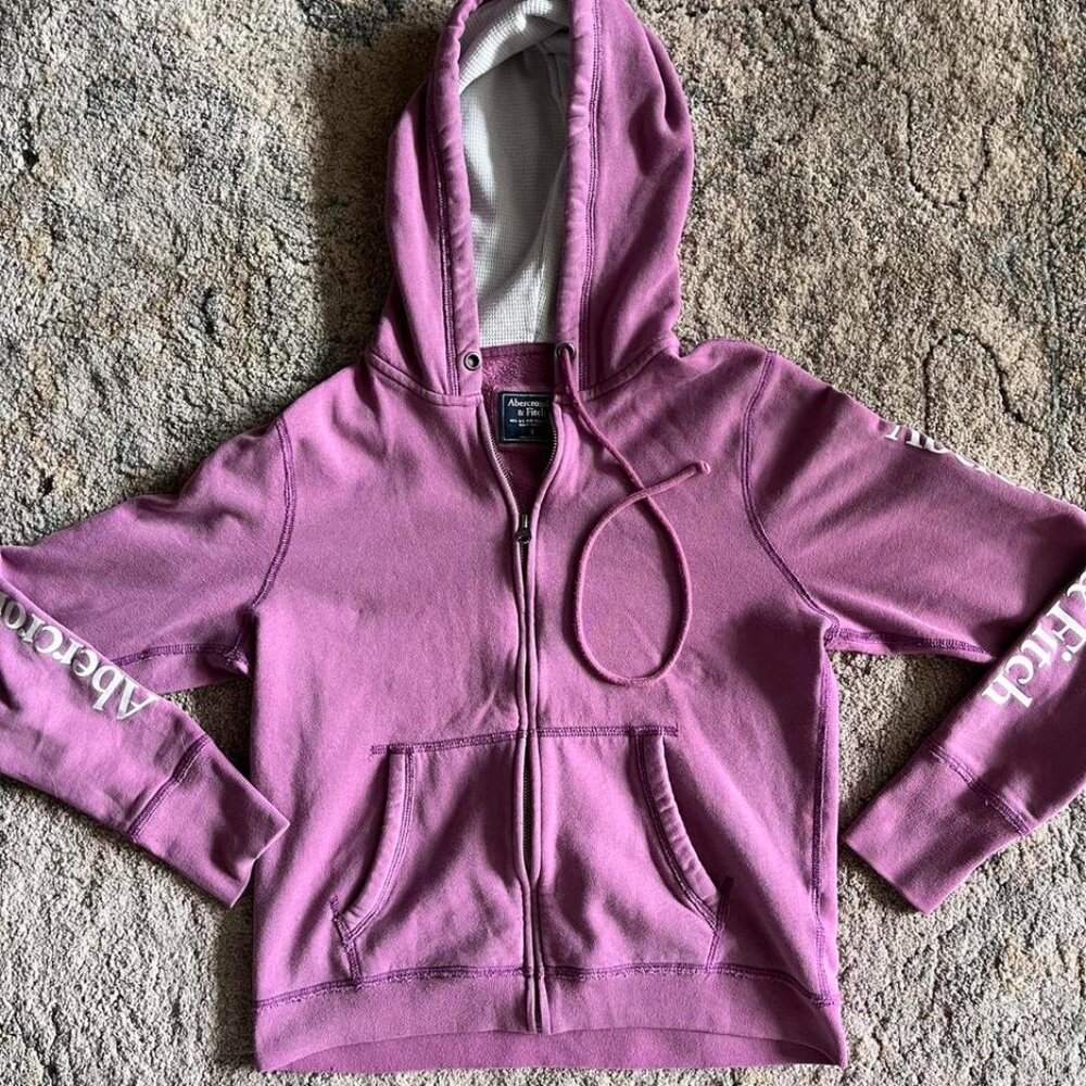 pink/purple Abercrombie & Fitch zip up hoodie